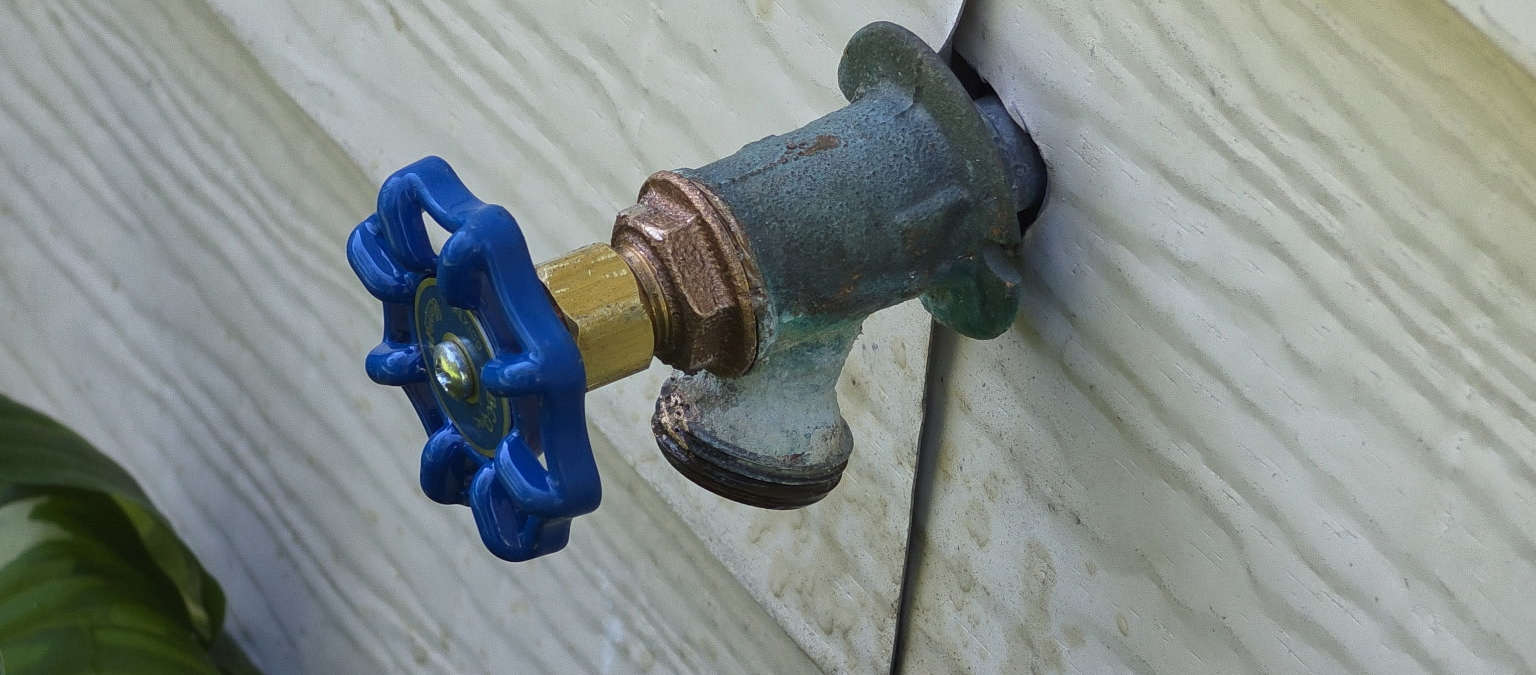 When to Replace Your Outside Faucet